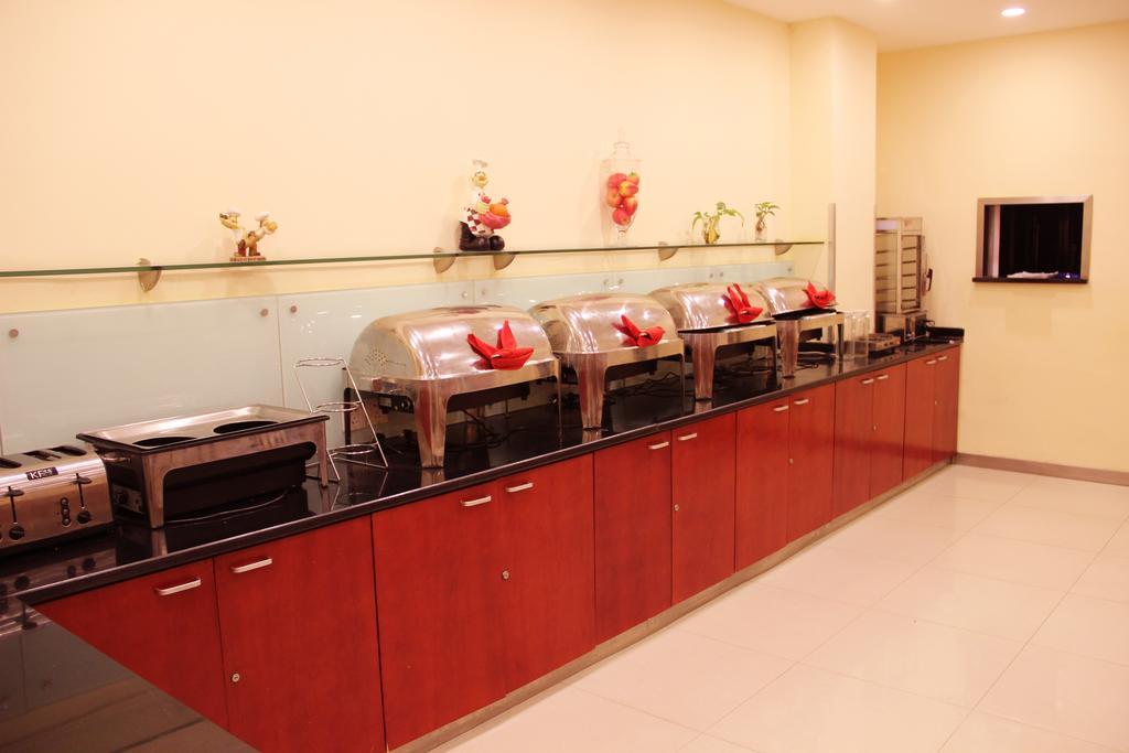 Hanting Express Jinzhou Luoyang Road Central Avenue Kültér fotó